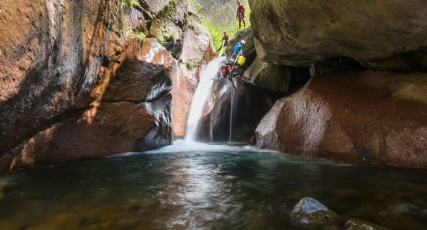 11 best swimming holes in madeira island- Ribeira do Cidrão